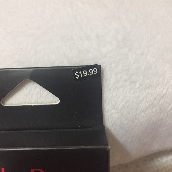 BRAND NEW Plug Kit - Picture 3 of 3